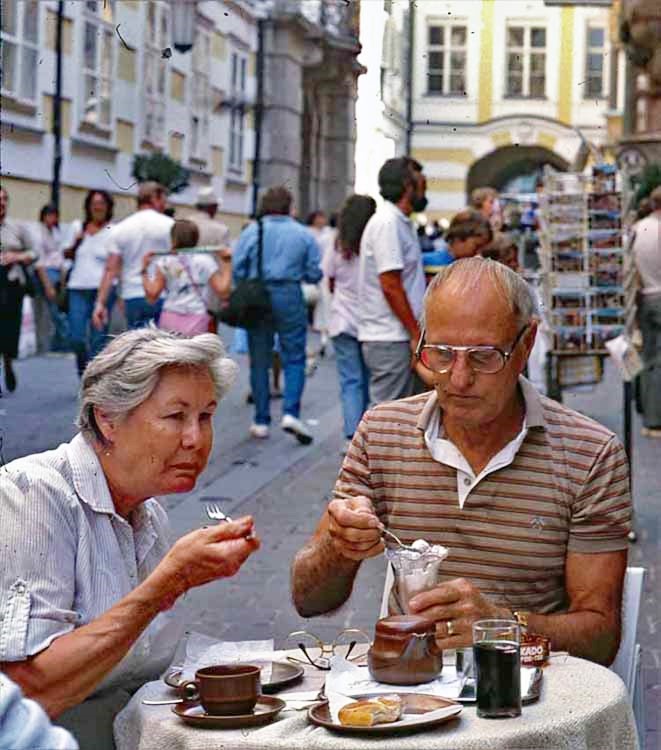 outdoor afternoon coffee and ice cream